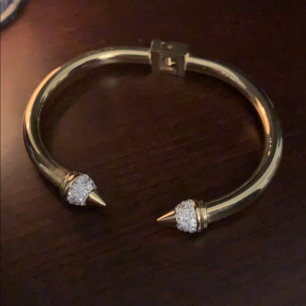 Women’s Bracelet - Picture 1 of 8